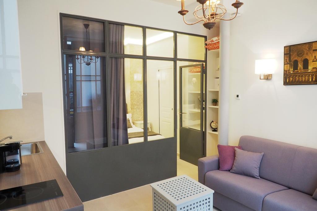 Saint Germain Cosy Chicsuites Paris Room photo