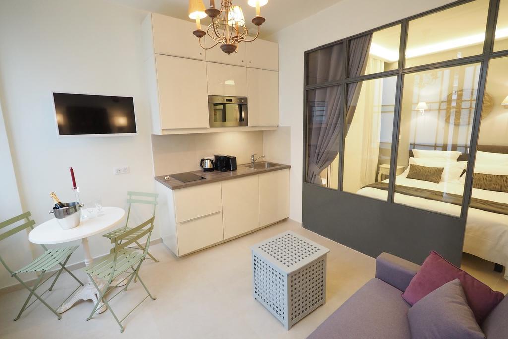 Saint Germain Cosy Chicsuites Paris Room photo